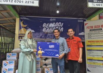 BRI Payakumbuh Serahkan CSR untuk Panti Werdha Jasa Ibu
