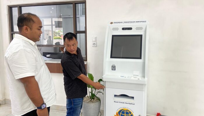 Kantor Pertanahan Padang Sediakan Anjungan Percetakan Sertipikat Elektronik dan Perluas Loket Layanan