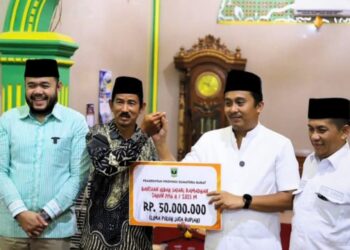 Wako Padang Dampingi Wagub Safari Ramadan di Masjid Baitul Ihsan
