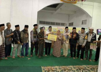 Safari Ramadan Anggota DPRD Sumbar, Sitti Izzati Aziz: Wujudkan Peduli Sosial dan Pembangunan Nagari Lareh Nan Panjang Selatan