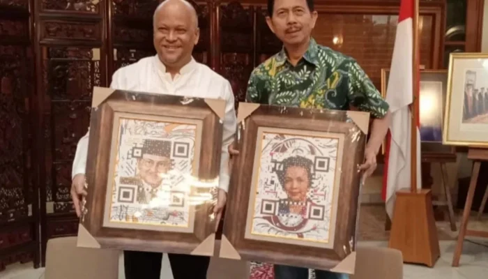 Lukisan QR ART Habibie-Ainun, Perpaduan Seni, Teknologi dan Sejarah