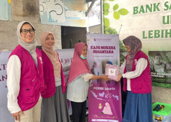 Perempuan Penggerak Indonesia (Perak Indonesia) melaksanakan program Kado Mukena Nusantara bertajuk “Berbagi Cahaya, Merajut Doa” yang disertai dengan Khataman Quran 30 Juz. IST