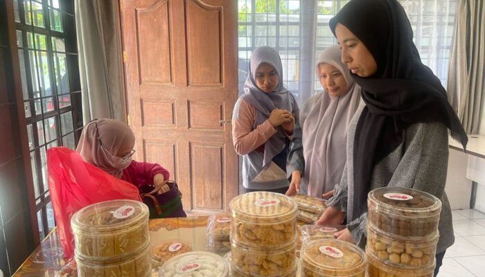 Kue Kering Rose Laris Diburu Pelanggan untuk Menu Andalan Sambut Lebaran