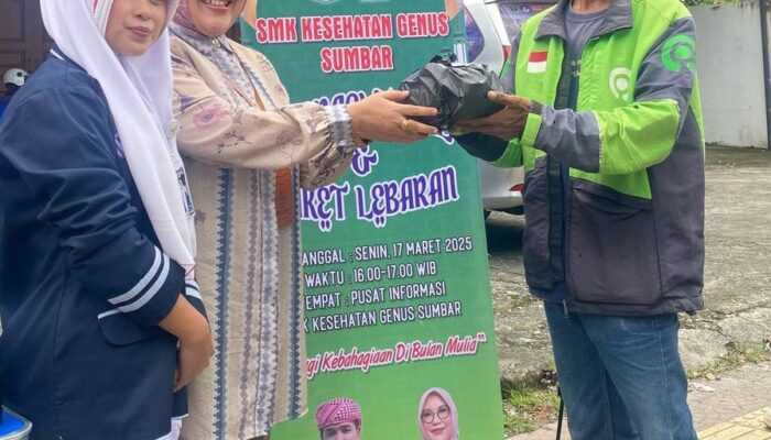 Melatih Kepedulian di Bulan Penuh Berkah, SMK Kesehatan Genus Sumbar Berbagi Takjil dan Sembako
