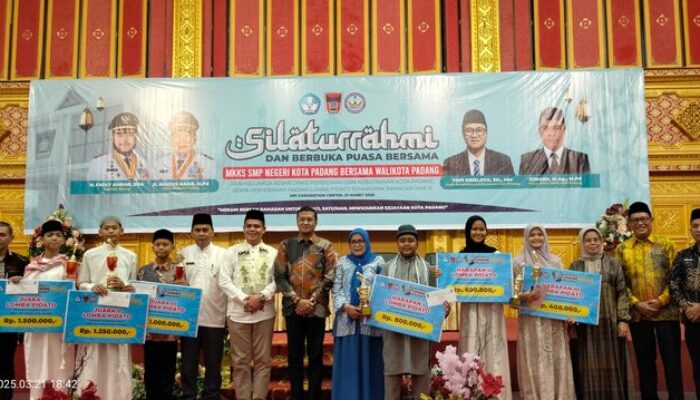 Dukung Program Zero Tawuran dan Balap Liar, MKKS SMPN Kota Padang Sukses Gelar Lomba Pidato