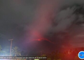 Status Gunung Lewotobi Laki-laki Dinaikkan ke Level IV (Awas)