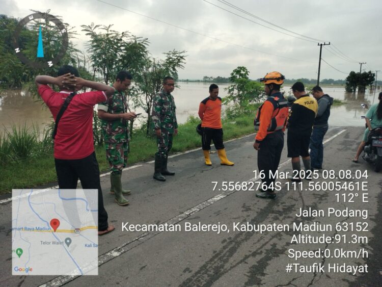 BPBD Kab. Madiun bersama semua unsur terkait sudah terjun ke lokasi guna penanganan banjir dan tanah longsor yang terjadi di Kab. Madiun pada Sabtu (15/3).

Sumber Foto: BPBD Kab. Madiun