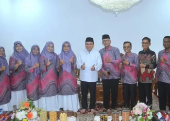 MGMP Pendidikan Pancasila Kunjungi Kediaman Wawako Padang