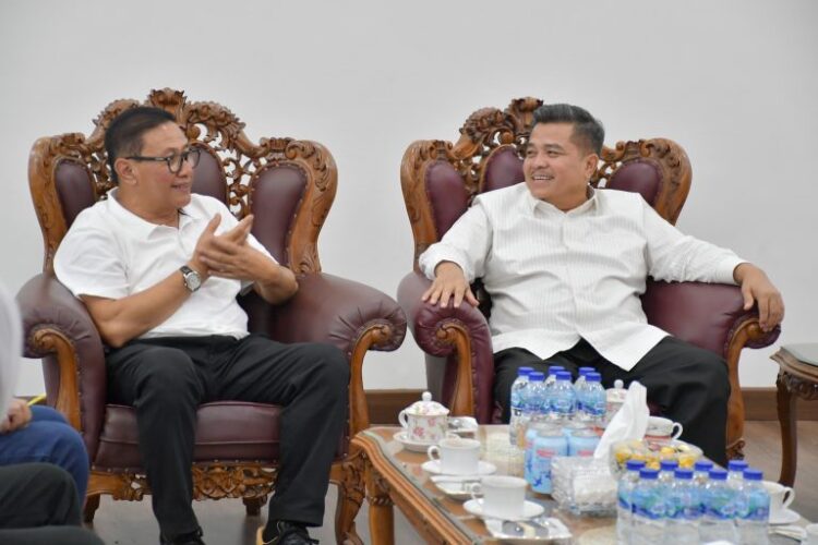 Pertemuan Wali Kota Bukittinggi dengan Bupati Agam di kediaman Wali Kota Bukittinggi, Minggu (6/4) kemarin. IST