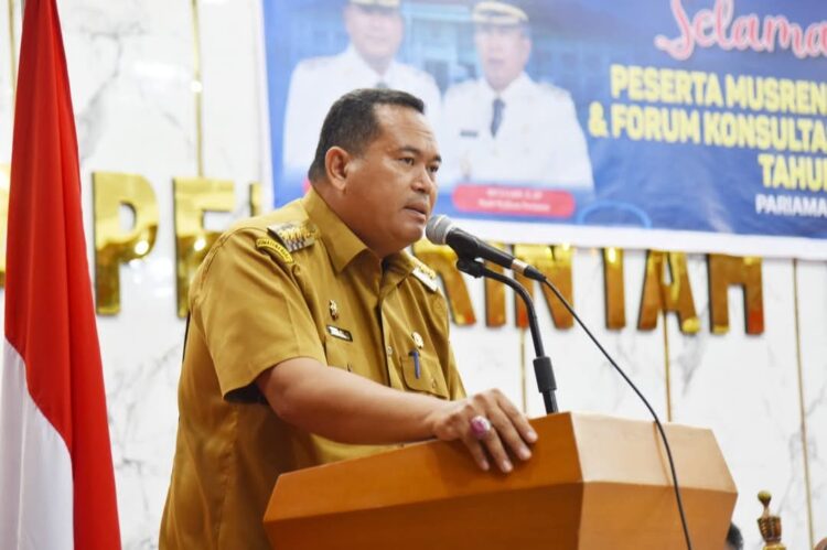 Wali Kota Pariaman, Yota Balad, saat Musrenbang RKPD Tahun 2026 dan Forum Konsultasi Publik Ranwal RPJMD Tahun 2025-2029 sekaligus, di Aula Balai Kota, Senin (14/4). IST