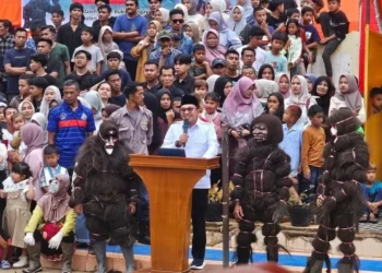 Bupati Tanah Datar Hadiri Penutupan Sepekan Pagelaran Seni Alek Anak Nagari di Jorong Andaleh