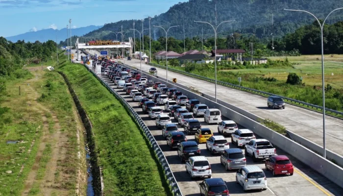 2,9 Juta Kendaraan Lintasi Trans Sumatera Selama Mudik 
