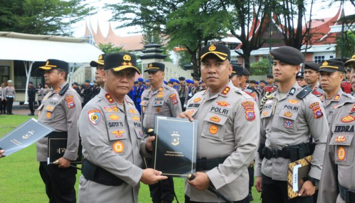 Kapolda Sumbar Beri Penghargaan kepada Jajaran dalam Gerakan Subuh Berjemaah