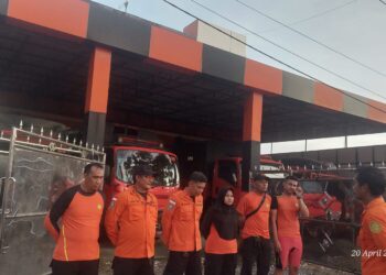 Remaja Terseret Ombak di Pantai Pasir Nan Tigo, Tim SAR Lakukan Pencarian