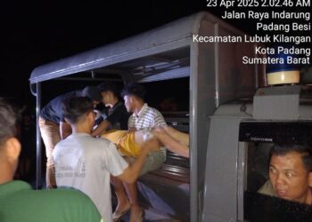 Tragis! Truk CPO Tabrak Rumah di Padang Besi, Dua Balita Meninggal