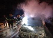 Minibus Hangus Terbakar di Padang, 8 Penumpang Selamat