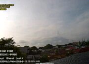 Gunung Marapi Erupsi Pagi Ini, Kolom Abu Capai 500 Meter