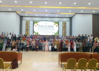 Halal Bihalal Keluarga Besar Poltekkes Kemenkes Padang : Pererat Ukhuwah Saling Memaafkan