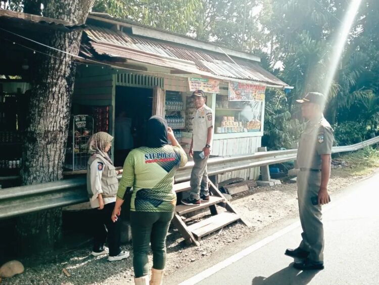 Satpol PP dan Damkar Solsel saat patroli penertiban umum. IST