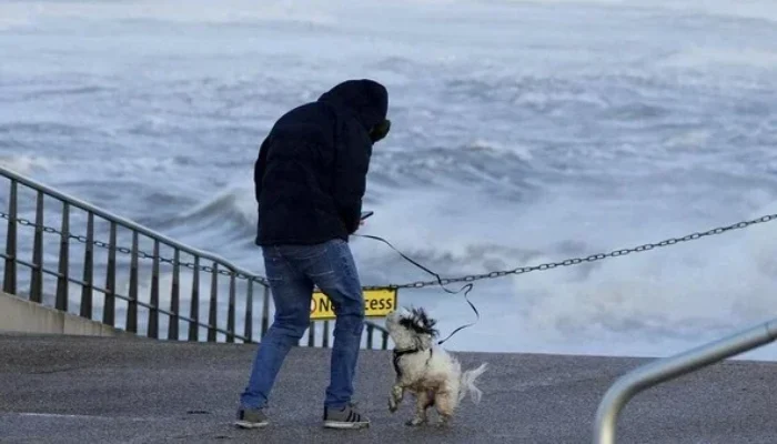 16 Orang Tewas Akibat Badai Dahsyat Landa AS