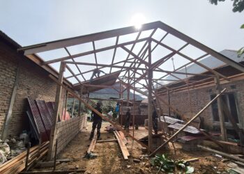 Dua Rumah Tak Layak Huni di Lima Puluh Kota Dibangun Prajurit TNI