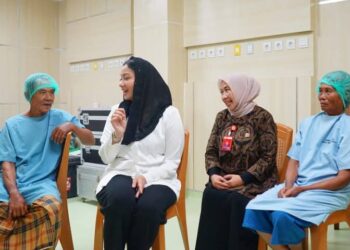 Dukung Program 100 Hari Bupati, Pemkab Dharmasraya Gelar Operasi Katarak Gratis