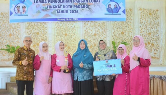 DPP Padang Gelar Lomba Pengolahan Pangan Lokal bagi TP PKK Kecamatan