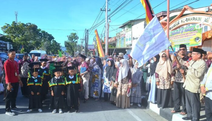 Wawako Lepas Pawai Khatam Qur’an  MDTA dan TPQ se Kelurahan  Rimbo Kaluang
