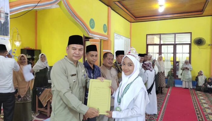 83 Santri Ikuti Khatam Al-Qur’an Gabungan di Nagari Ampek Koto Barat