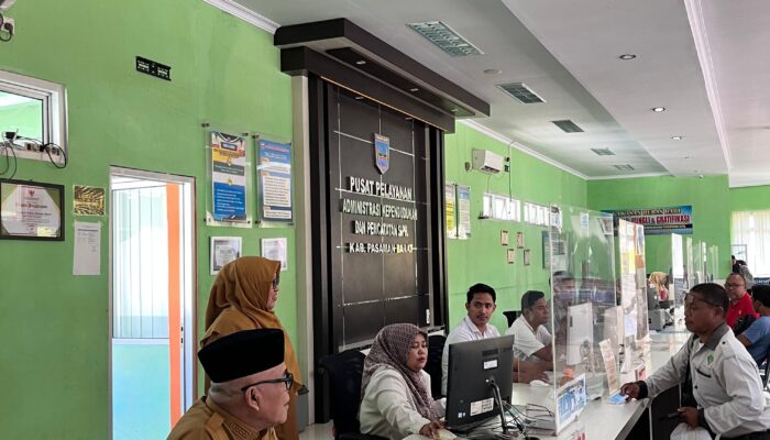 Di Tengah Efisiensi Anggaran, Bupati Pasbar Sidak Pelayanan Publik