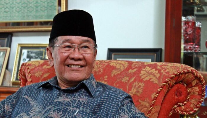 “Pak Hasan dan Kisah Minang Plaza”