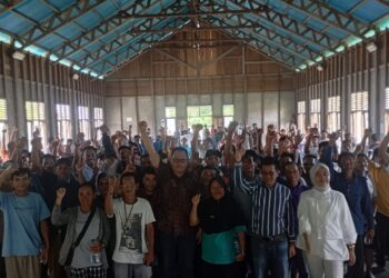 Berbenteng di Hati Rakyat, Masyarakat Adat Taileleu Tolak PAW Manuel Salimu.