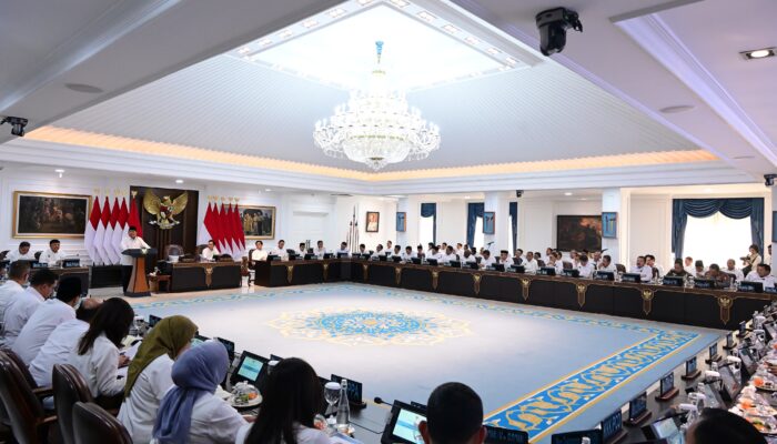 Menteri Nusron Ikuti Sidang Kabinet Paripurna, Ini Instruksi Presiden Prabowo!