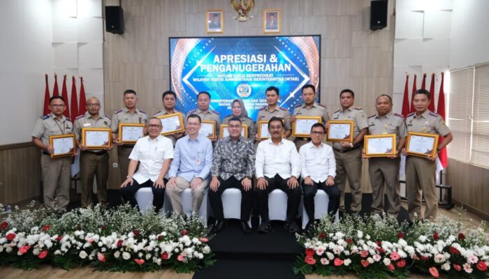 11 Kantor Pertanahan Dianugerahi WTAB, Wamen Ossy Tegaskan Arah Birokrasi Kementerian ATR/BPN yang Bersih dan Berintegritas