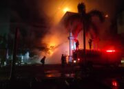 Kebakaran Landa Gedung FKM Unand Padang, Kerugian Ditaksir Capai Rp 4 Miliar