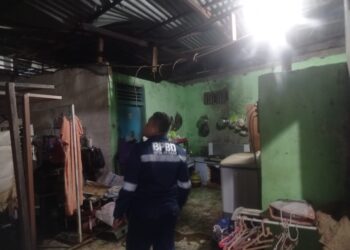 Satu Rumah Rusak Diterjang Angin Puting Beliung di Padang Barat, BPBD Bergerak Cepat