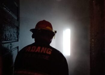 Rumah Guru di Koto Tangah Terbakar, Kerugian Capai Rp350 Juta