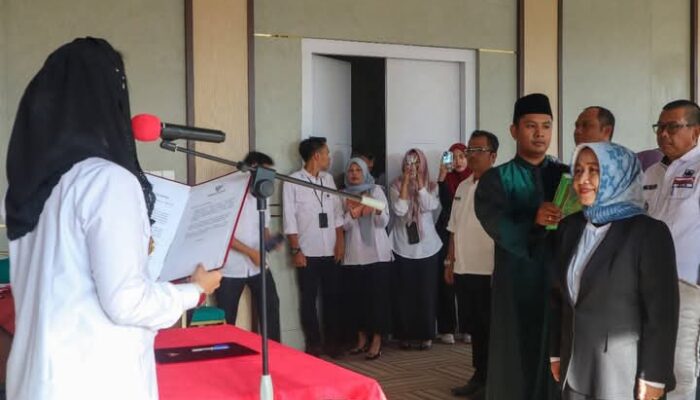 Yosta Defina Jadi Pejabat Pertama yang Dilantik Annisa-Leli