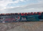 Kolaborasi DPD, DPC dan DLH Padang, GRIB Jaya Gelar Bakti Sosial Bersihkan Pantai Padang