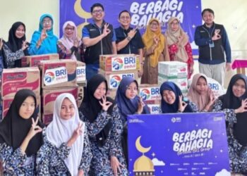 BRI RO Padang Berbagi Kebahagiaan Lebaran dengan Anak-anak Panti Asuhan