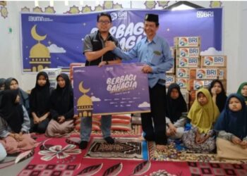 BRI RO Padang Berbagi Kebahagiaan Lebaran dengan Anak Panti Asuhan Nurul Hikmah