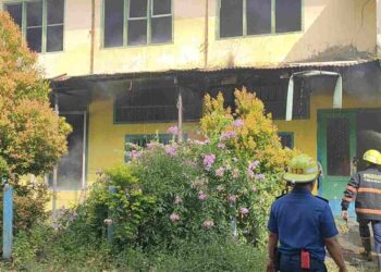 Bangunan Bekas Sekolah Terbakar di Padang, Kerugian Capai Rp50 Juta