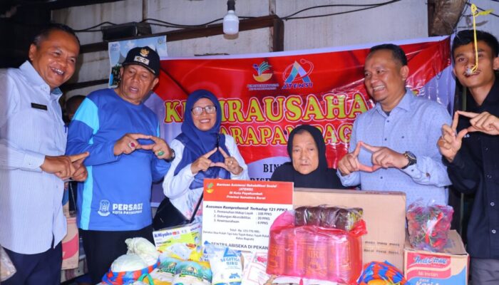 Ratusan Warga Rentan Dapat Bantuan Kementerian Sosial