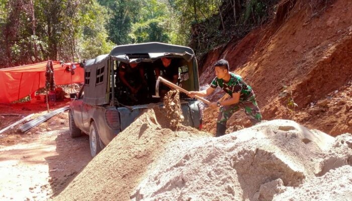 Satgas TMMD Bangun Gorong-Gorong Drainase di Jorong Landai         