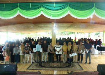 Fakultas Ilmu Sosial dan Humaniora (FISHUM) Universitas PGRI Sumatera Barat (UPGRISBA) melaksanakan kuliah lapangan terpadu dan melakukan  penandatanganan kerja sama dengan Dinas Pemuda Olahraga dan Pariwisata (Disporapar) Kota Padang Panjang, Jumat (23/5) di Mifan Water Park. IST