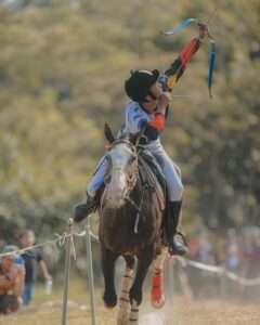 Atlet Panahan BerKuda