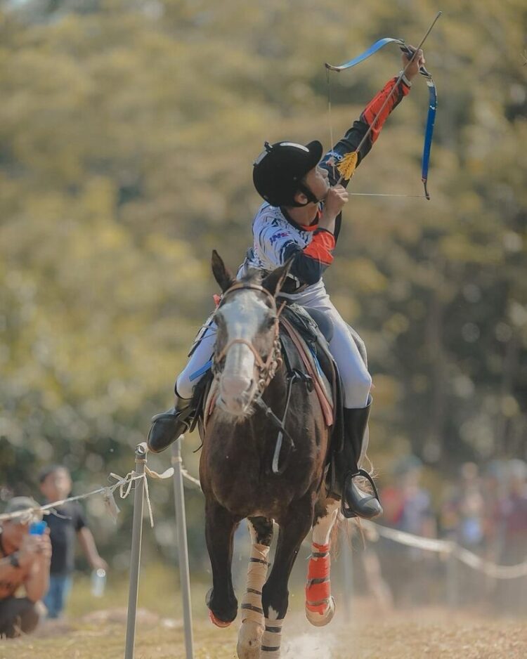Atlet Panahan BerKuda