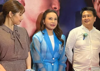 Rossa Ikut Main Peran di film “Tak Ingin Usai di Sini”