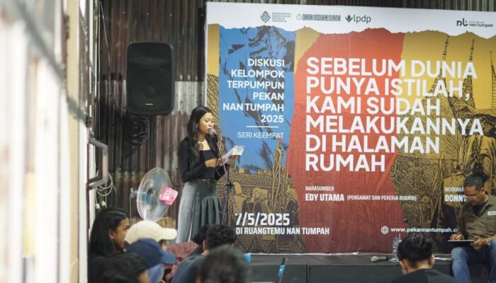 Diskusi Kelompok Terpumpun Pekan Nan Tumpah Seri Keempat, Menilik Jejak yang Dekat