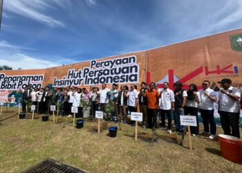 Rocky Gerung Hadiri HUT ke-73 PII, Wujud Kepedulian Lingkungan PII Riau Tanam 730 Pohon